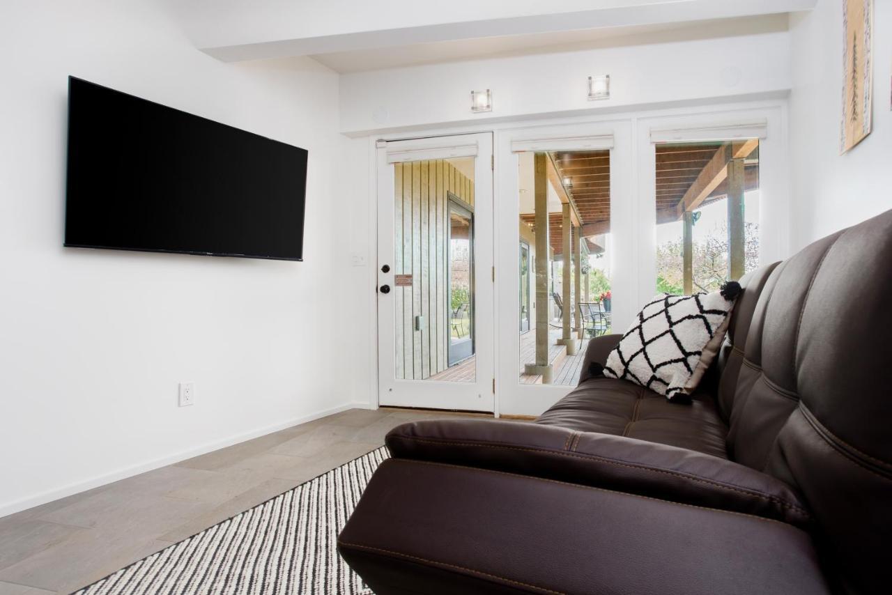 Villa Downtown Contemporary Cove Anchorage Exterior foto